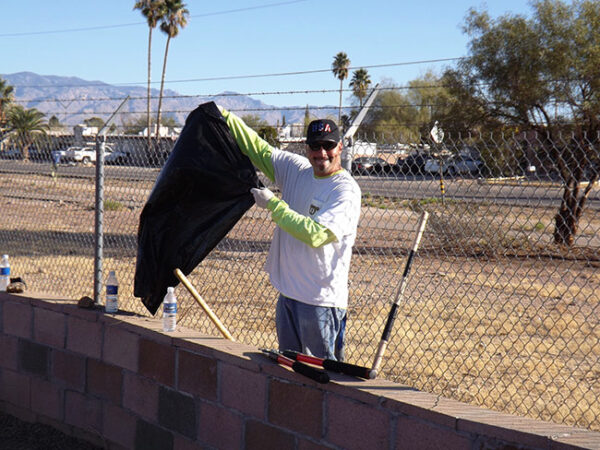 J.B. Steel volunteer Danny working on the outdoor canopy project during the 2012 Arizona Builders Alliance Volunteer Day.